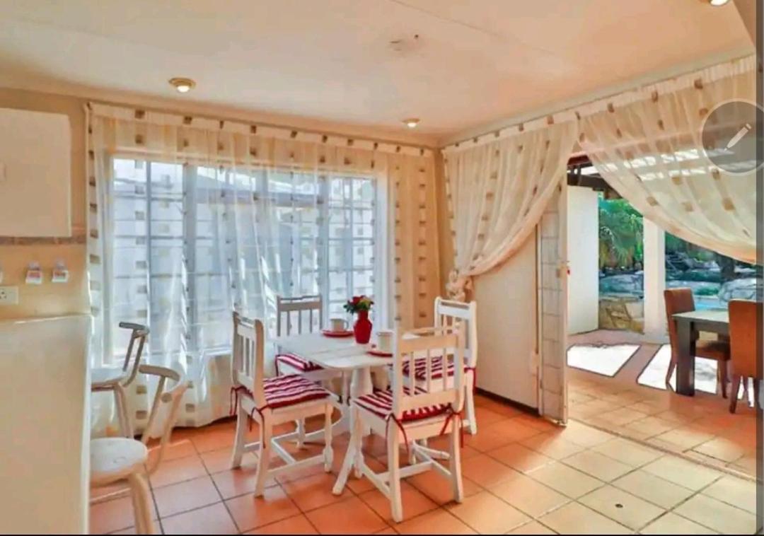 The Link Guest Lodge Kempton Park Exterior foto